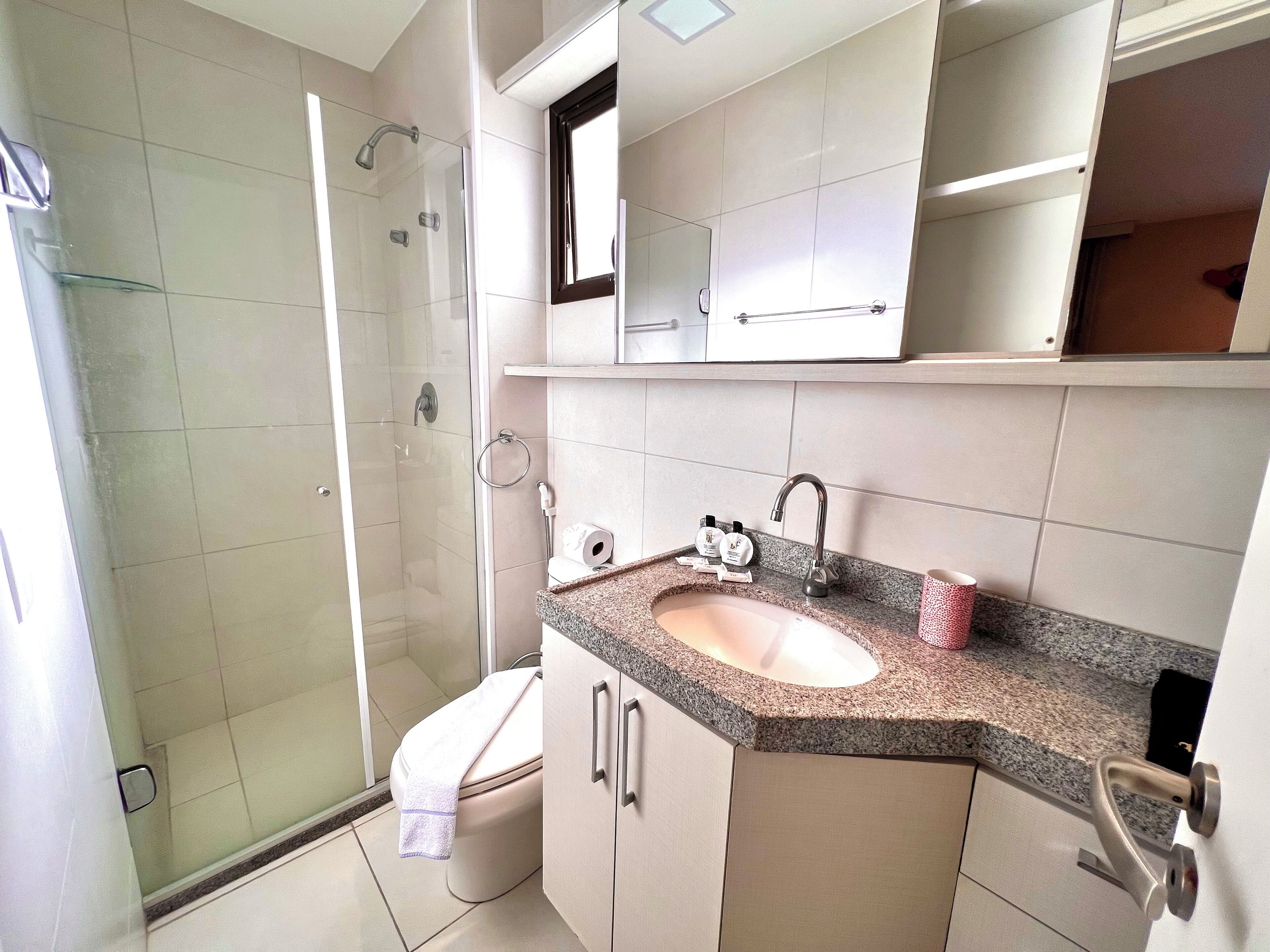 deluxe apartment, 1 bedroom | bathroom | free toiletries, hair dryer, towels, soap
