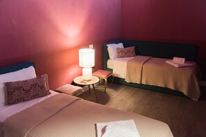 Chambre Familiale | Surmatelas, minibar, coffres-forts dans les chambres, bureau