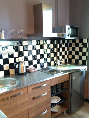 Apartment | Minikühlschrank