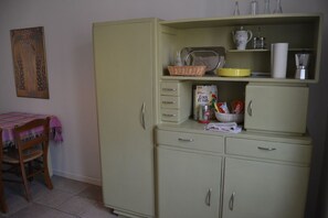 Appartement, 2 chambres | Équipements de la chambre