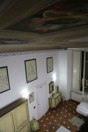 Individually decorated, individually furnished, blackout drapes - Tourist House Santa Croce (Florence)