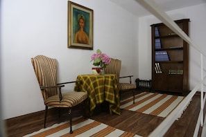 Lobby sitting area - Tourist House Santa Croce (Florence)