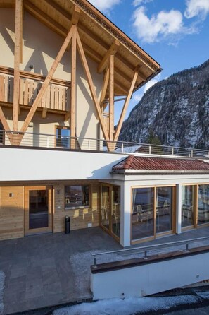 Front of property - Chalet Marcora (Campitello di Fassa)