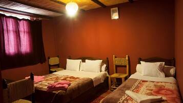 Pillowtop beds, blackout drapes, free cribs/infant beds, free WiFi