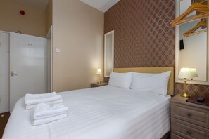 Basic Double Room, Sea View | Iron/ironing board, free cribs/infant beds, bed sheets - The Maples Hotel (Blackpool)