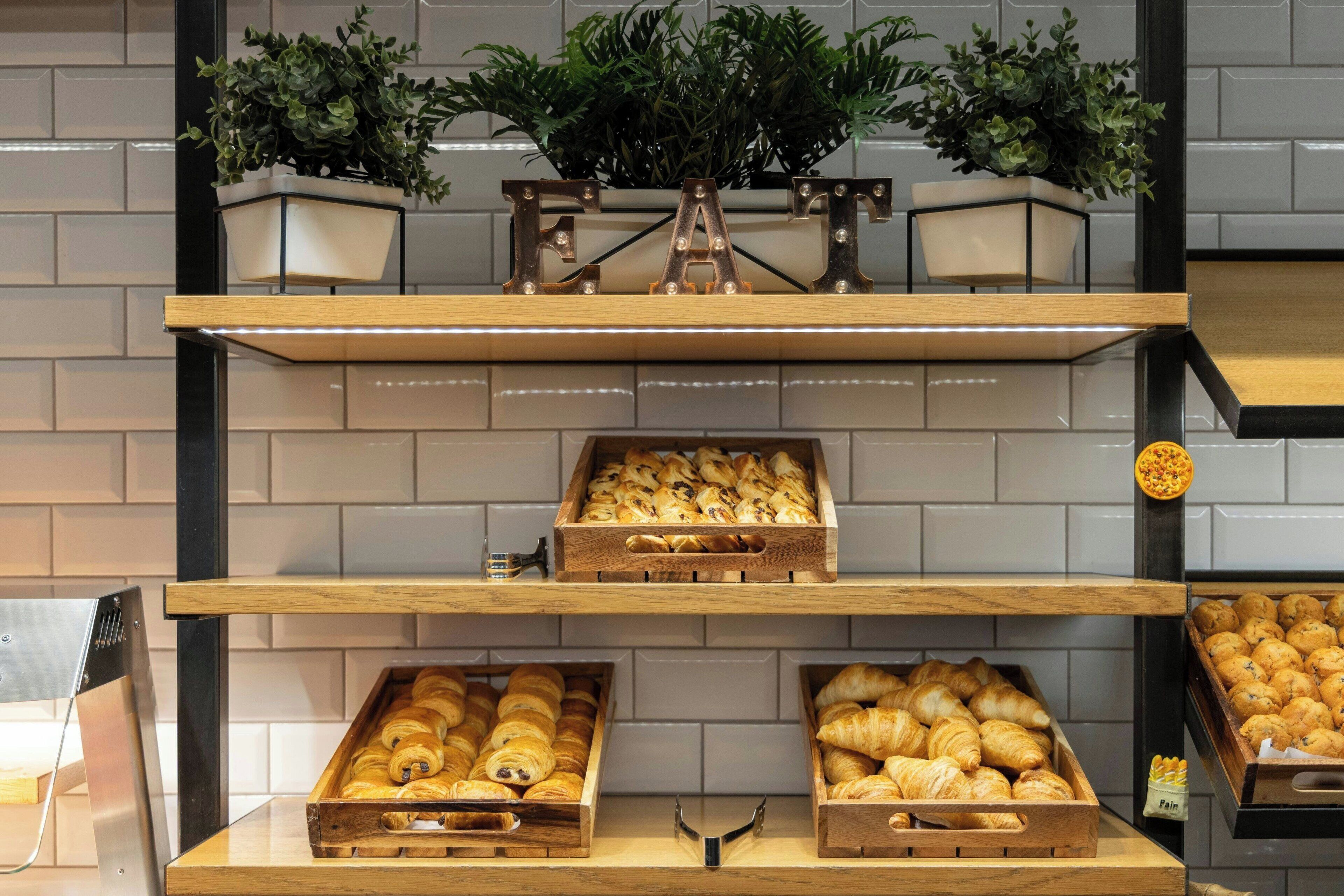 daily continental breakfast (gbp 17 per person)