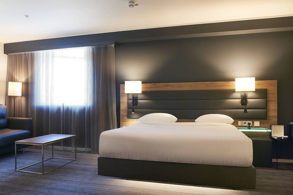 Chambre Familiale, 1 grand lit et 1 canapé-lit, non-fumeur