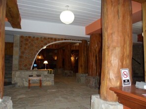 Reception - Hotel Arquimedes (Caviahue)