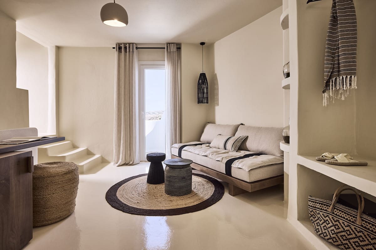 Executive Suite | Living area