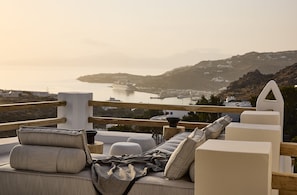 Vila Superior, 5 kamar tidur, kolam renang pribadi, pemandangan laut | Teras/patio