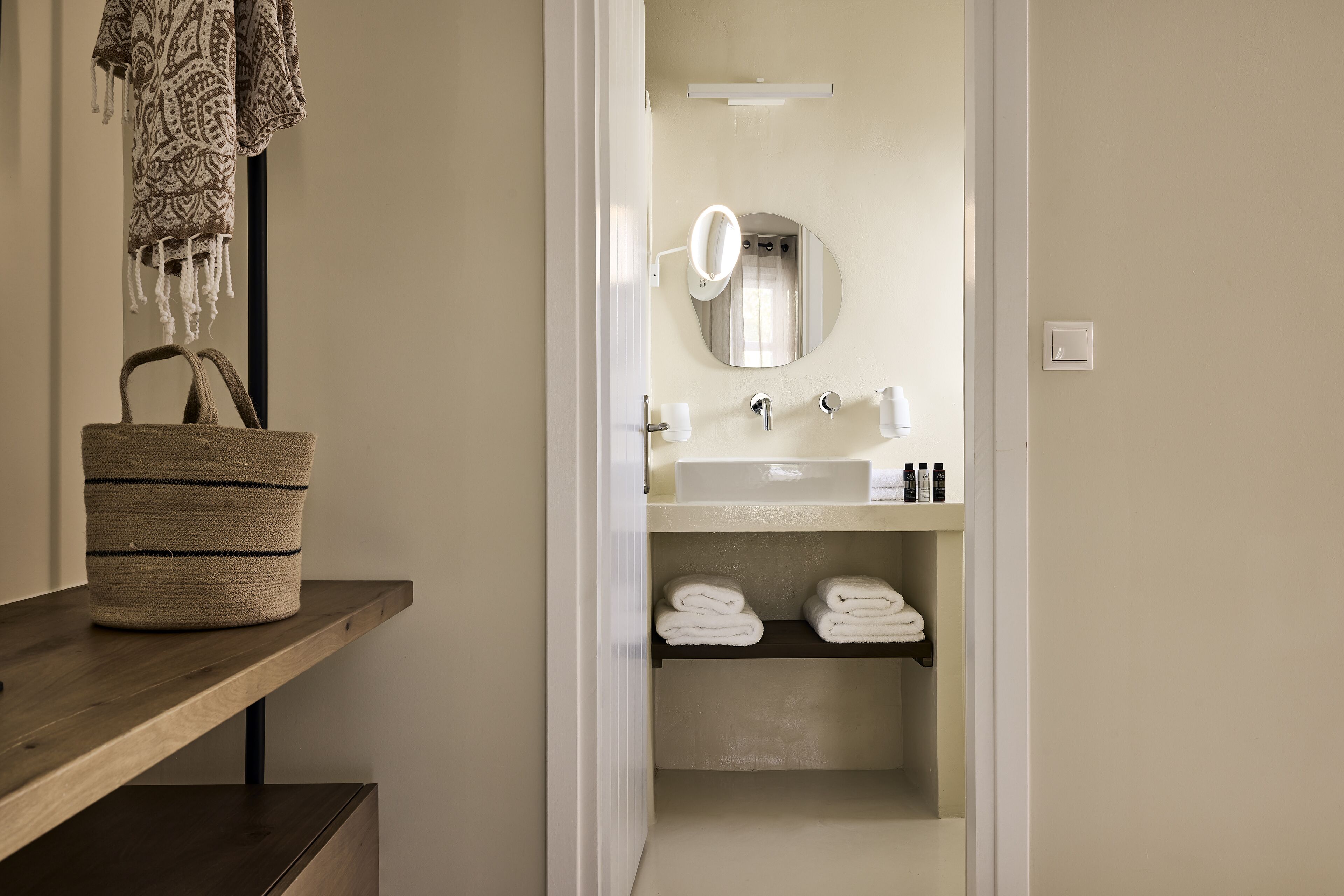 junior double room, terrace, garden view | bathroom | shower, free toiletries, hair dryer, towels