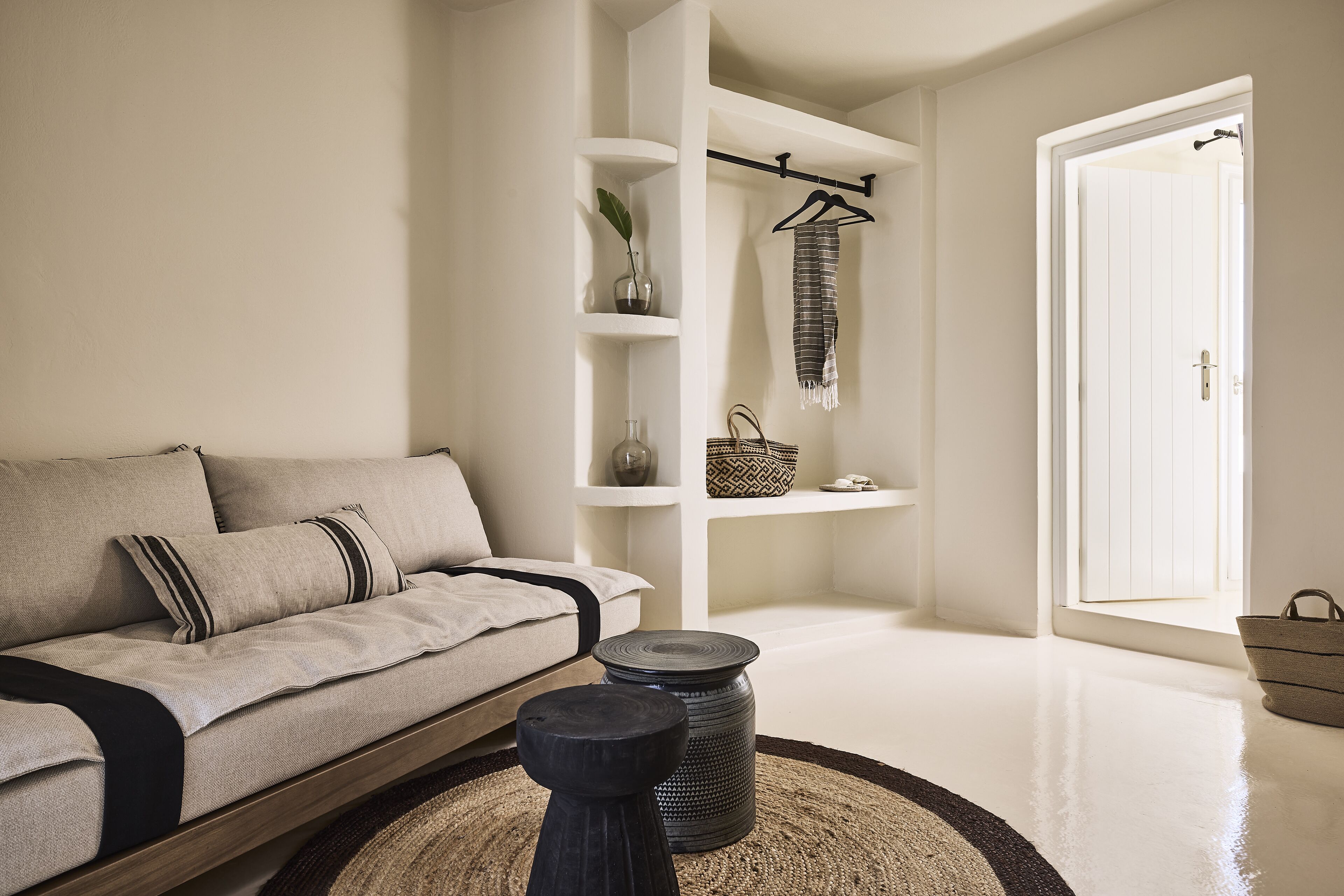 executive suite | living area | flat-screen tv