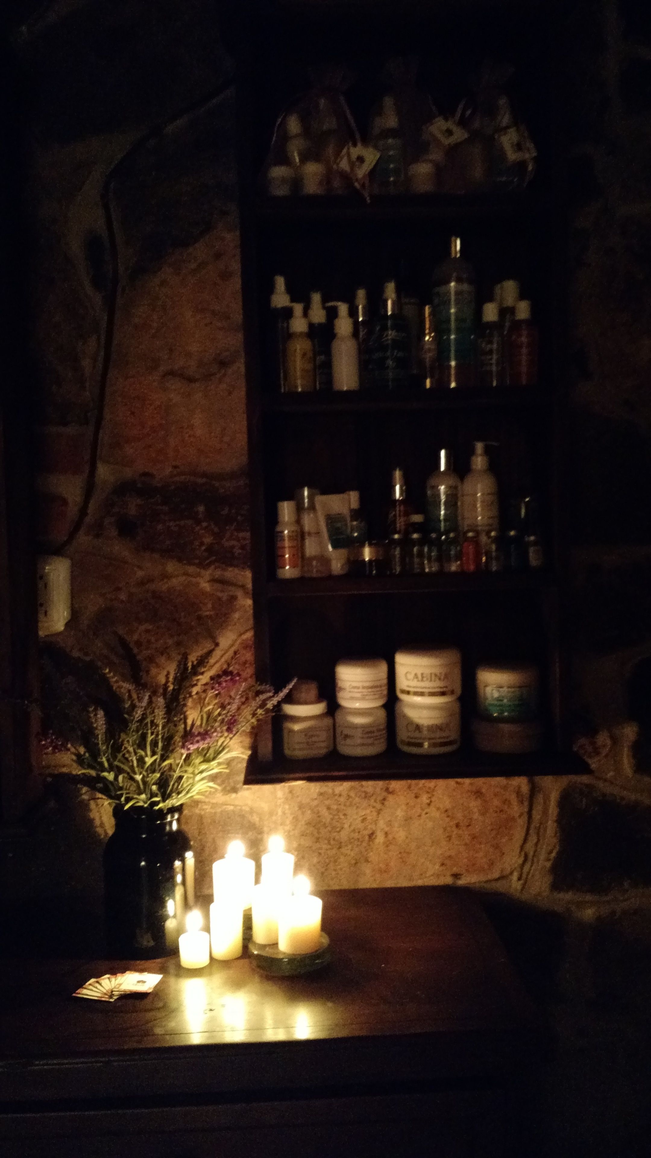 body treatments, aromatherapy, hot stone massages, deep-tissue massages