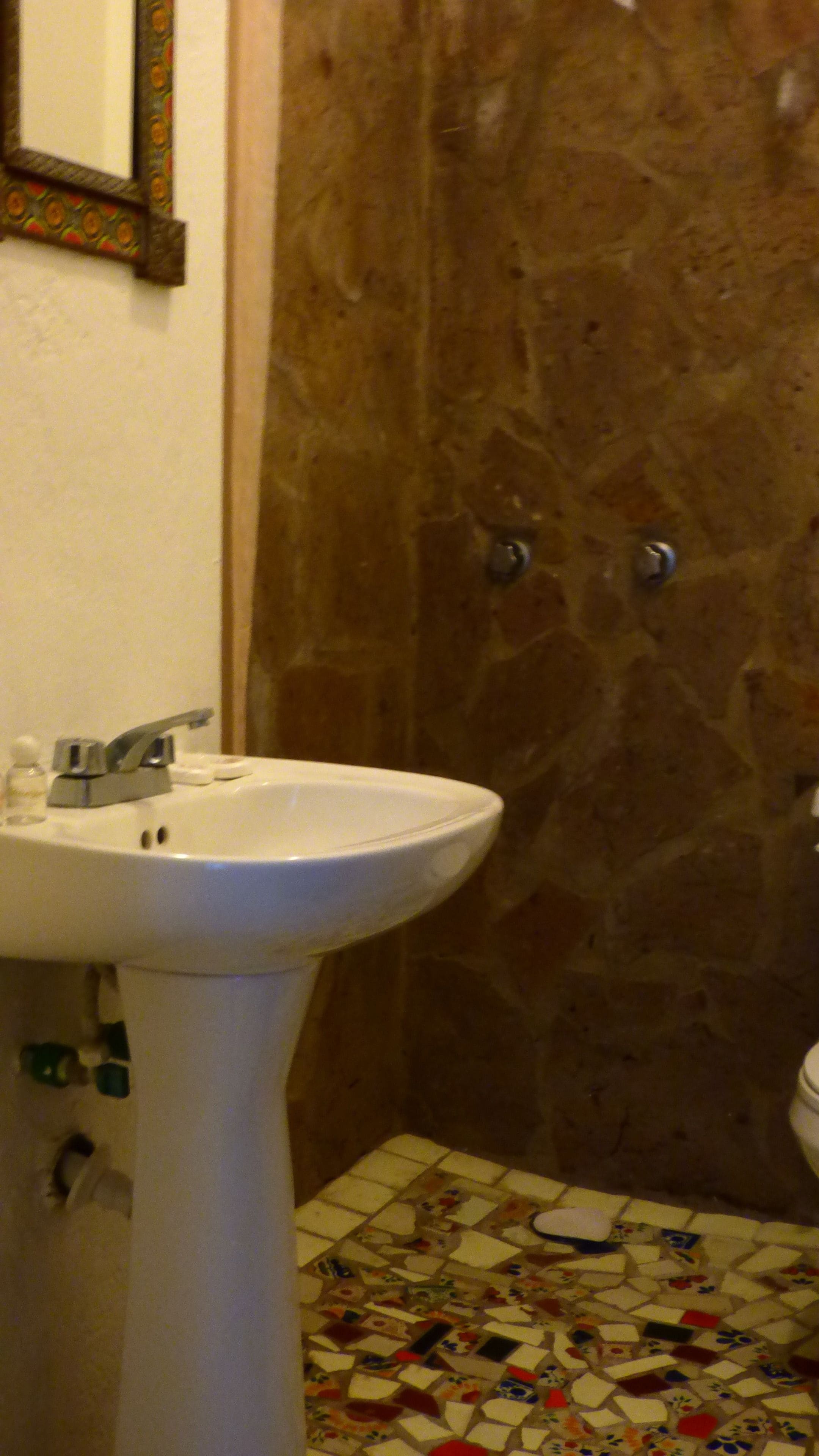 standard double room, 1 double bed | bathroom | shower, free toiletries, hair dryer, towels