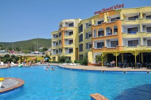 Front of property - Sveti Vlas Hotel (Sveti Vlas)
