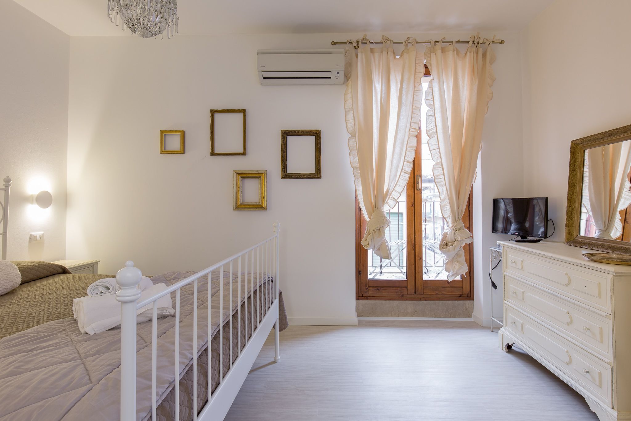 อพาร์ทเมนท์, 1 ห้องนอน | 1 ห้องนอน, โต๊ะทำงาน, เปล/เตียงเด็กอ่อน (ฟรี), Wi-Fi ฟรี