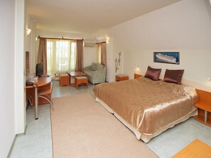 Minibar, bureau, Wi-Fi gratuit