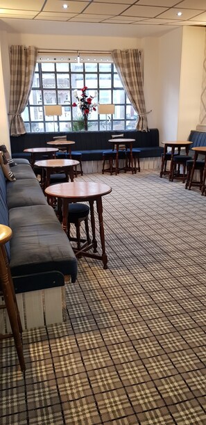Bar lounge