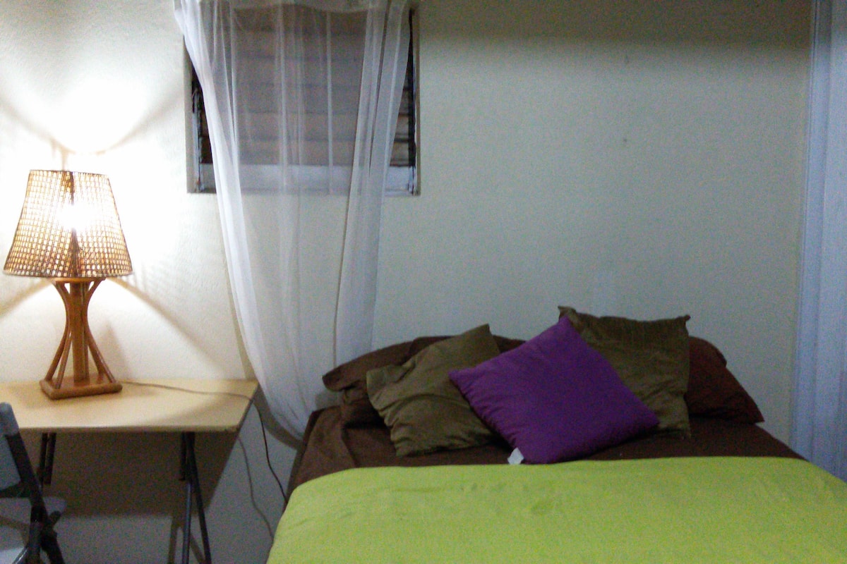2 bedrooms, iron/ironing board, free WiFi