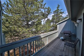 Condo, 2 quartos | Sacada