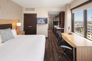 Premium bedding, pillow-top beds, desk, laptop workspace - TownePlace Suites New Orleans Downtown/Canal Street (New Orleans)