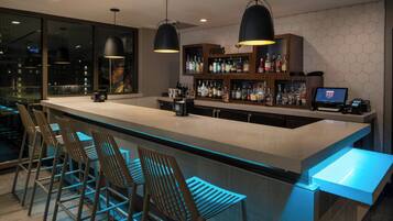2 bares o lounges, lounge en el lobby, bar en la azotea