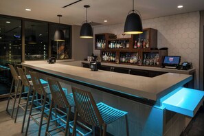 2 bars/lounges, lobby lounge, rooftop bar