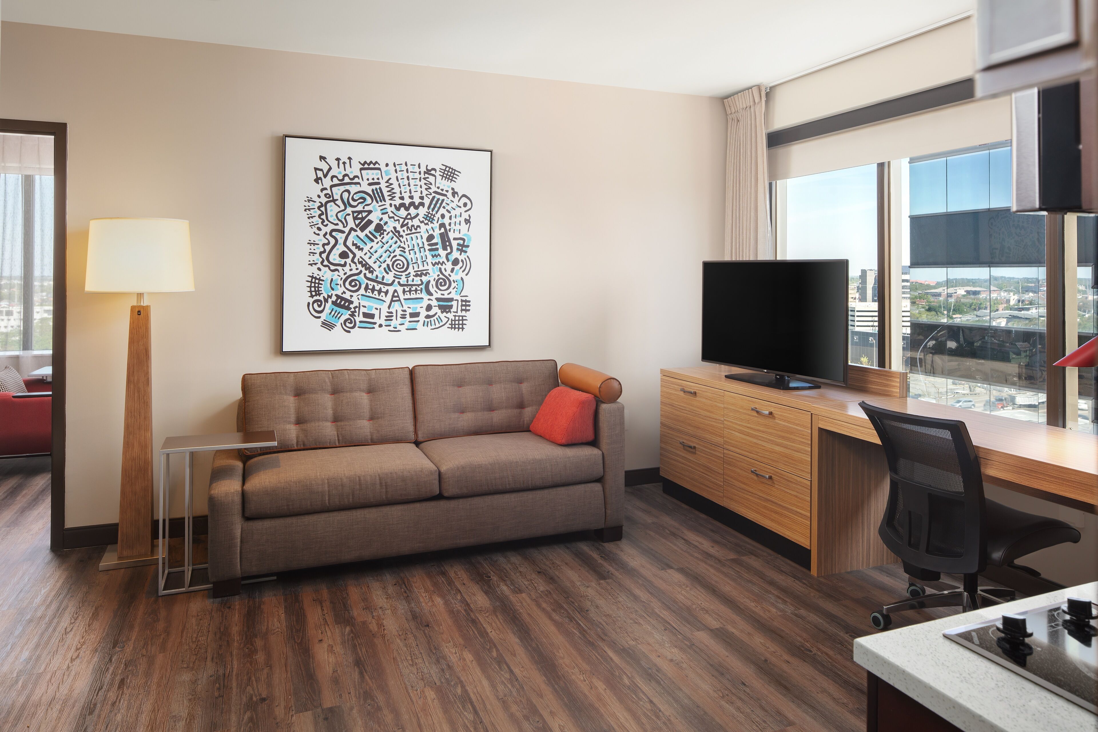 1 bedroom, premium bedding, pillow-top beds, desk