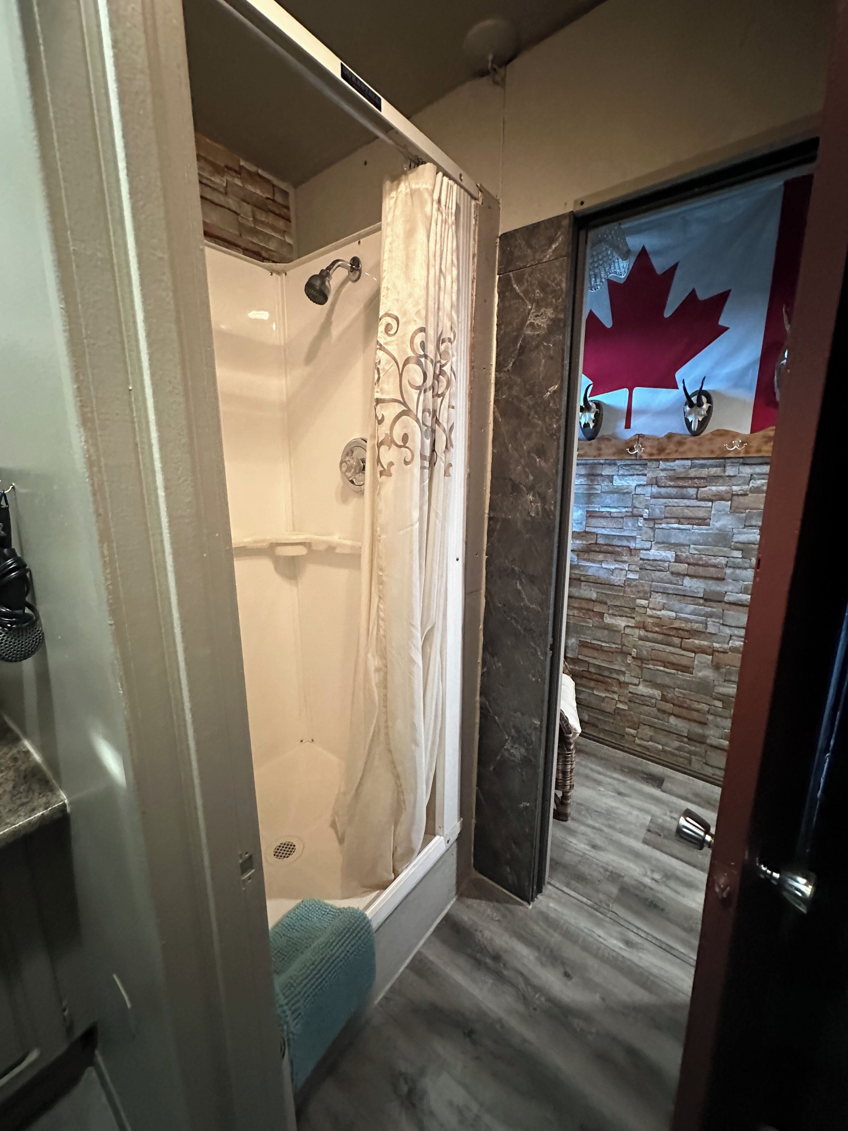 Family Room, 2 Bedrooms, Non Smoking | Bathroom | Hair dryer, bathrobes, towels