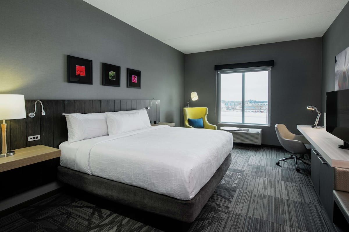 1 habitación, ropa de cama hipoalergénica y escritorio