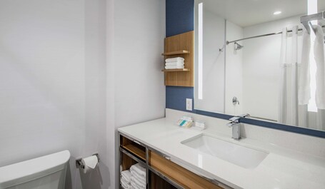 Hilton Garden Inn Winnipeg South - Image 9