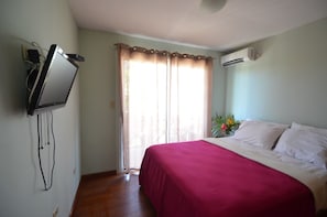 2 Schlafzimmer, Schreibtisch, Bügeleisen/Bügelbrett, kostenloses WLAN