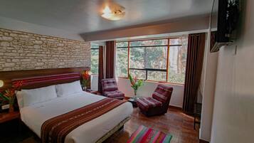 Superior Double Room, 1 Queen Bed | In-room safe, iron/ironing board, free WiFi, bed sheets