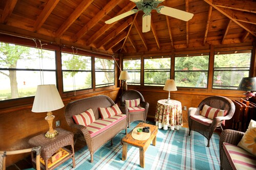 Deer Creek Winery at Watson Estate