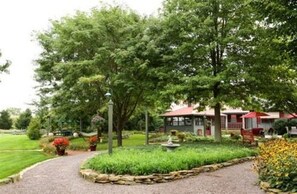 Exterior - Deer Creek Winery at Watson Estate (Uniontown)