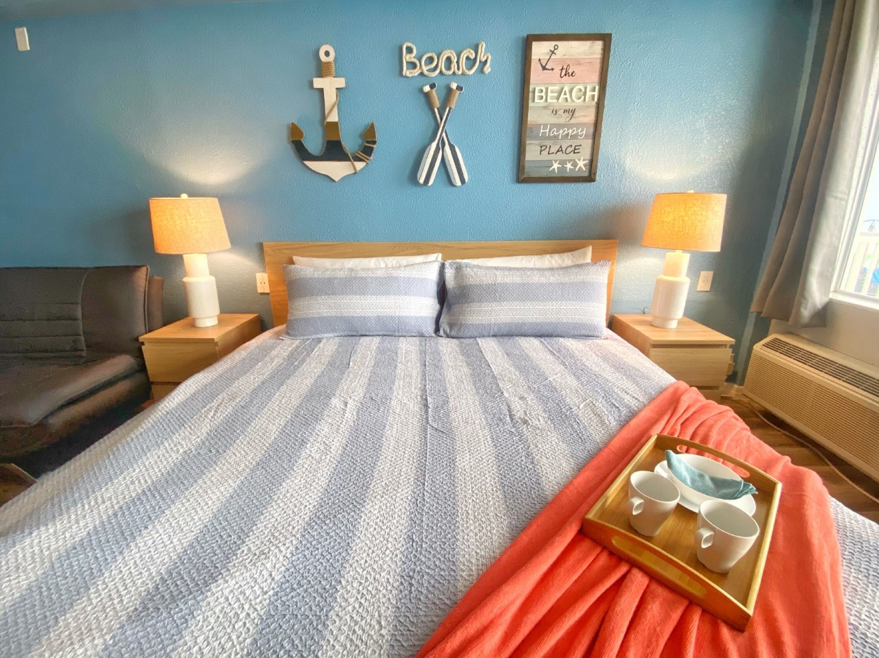 Panoramic Studio, 1 King Bed with Sofa bed, Ocean View | 1 bedroom, desk, soundproofing, free WiFi