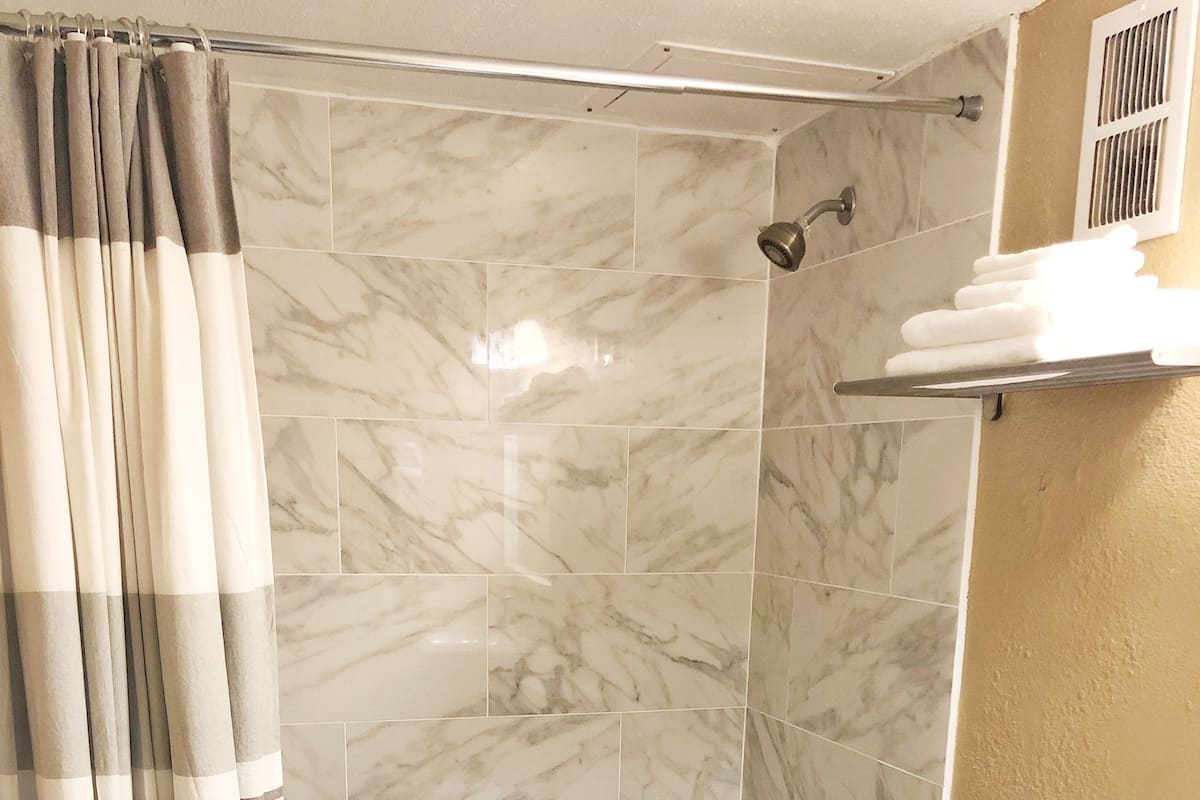 Premium Studio Suite, 2 Queen Beds, Kitchen, Ocean View | 1 bedroom, desk, soundproofing, free WiFi
