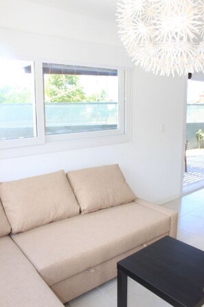 Apartment (Gold) | Living area | Netflix - Luces de la Paloma (La Paloma)