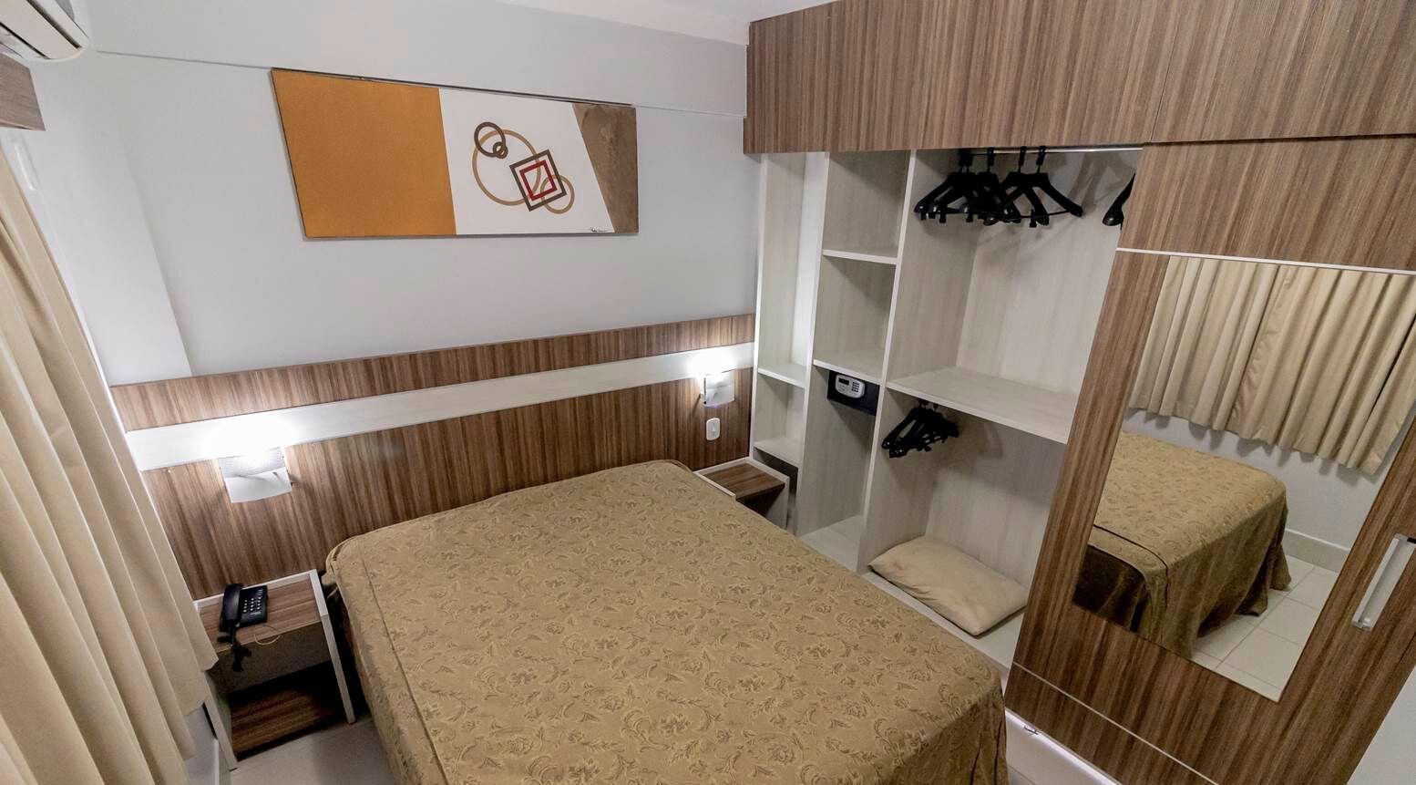 Basic Apartment | 1 bedroom, in-room safe, blackout drapes