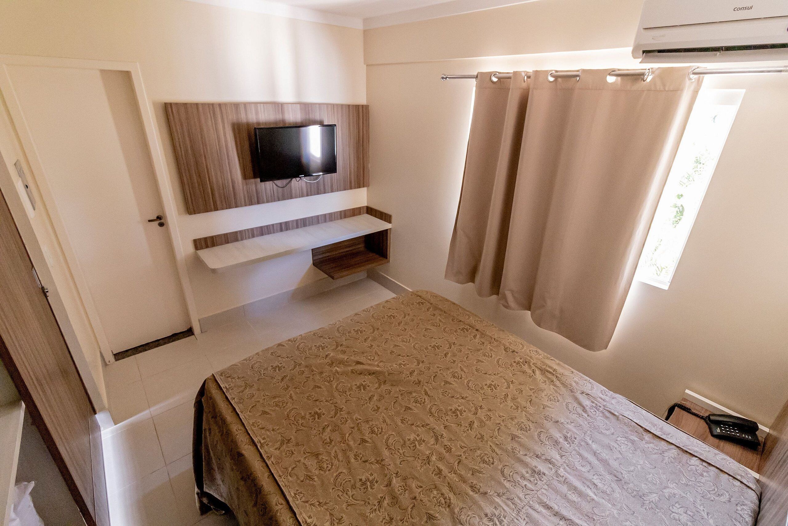 Basic Apartment | 1 bedroom, in-room safe, blackout drapes