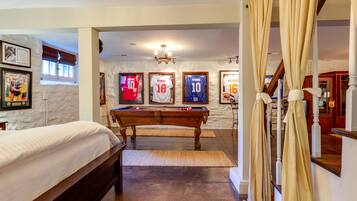 Egyptian cotton sheets, premium bedding, Tempur-Pedic beds