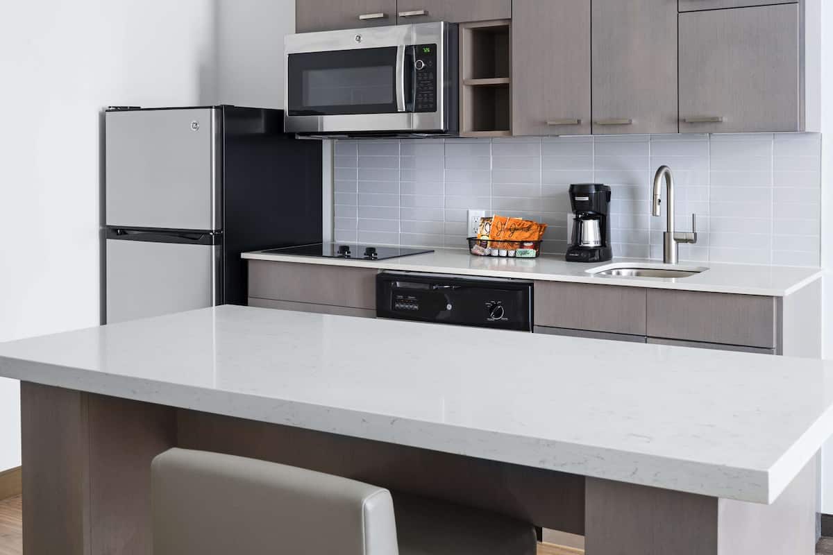 1 bedroom, in-room safe, desk, laptop workspace