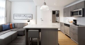 In-room safe, desk, laptop workspace, blackout curtains - Hyatt House Washington DC/The Wharf (Washington)