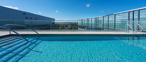 Piscine extérieure (ouverte en saison)