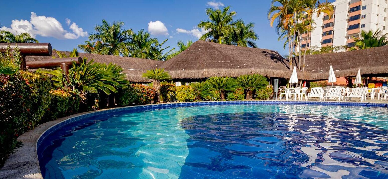 6 outdoor pools, pool umbrellas, pool loungers