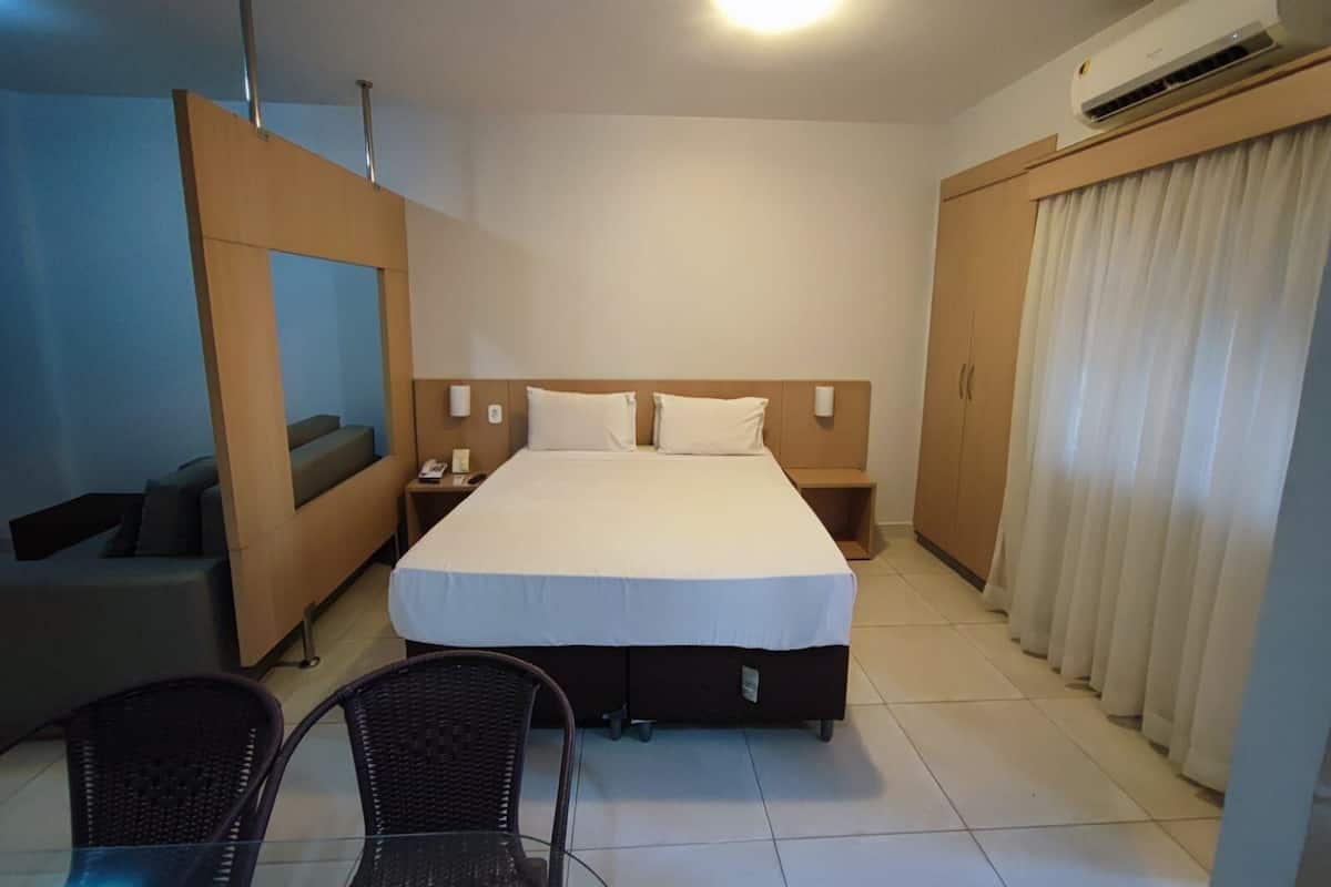 Basic Suite | Free WiFi, bed sheets