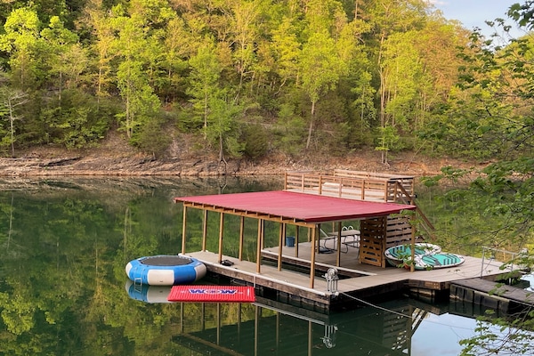 Dock