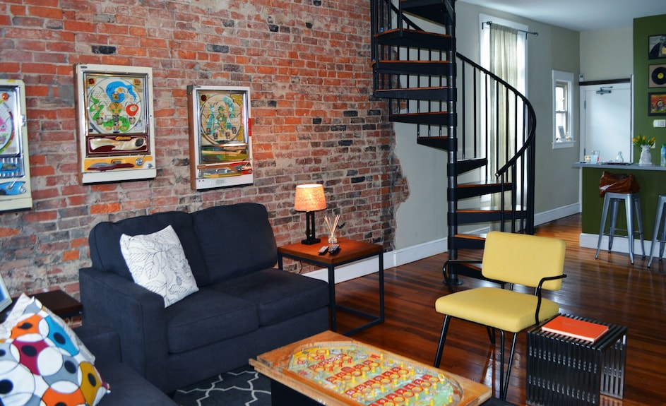 Location + Design Otr Gem, Plus Free Parking! - Ohio