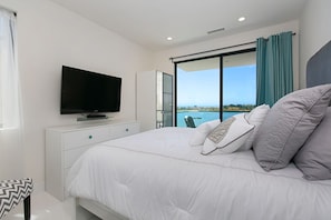 2 bedrooms, iron/ironing board, WiFi (free), bed sheets