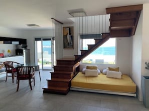 3 habitaciones, caja de seguridad en la habitación y escritorio